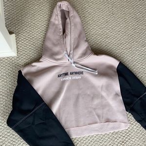 Cute cropped hoodie